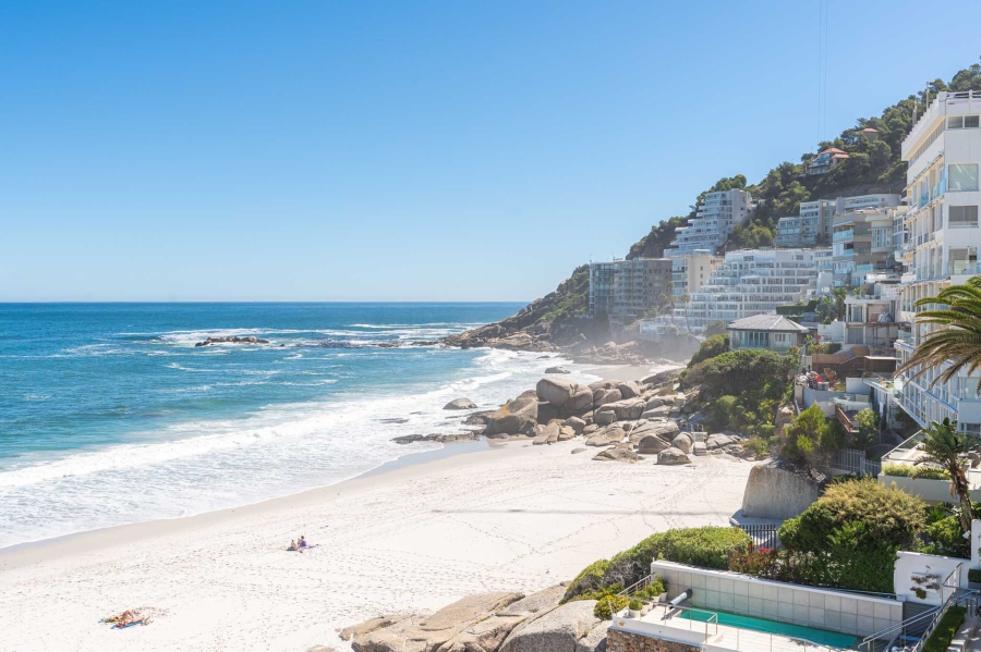 To Let 2 Bedroom Property for Rent in Clifton Western Cape